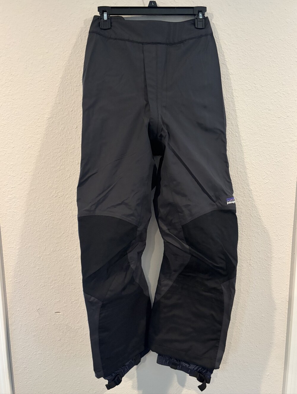 Patagonia Womens Classic Cozy Warm Outdoor Black Grey Winter Snowpants Size 8